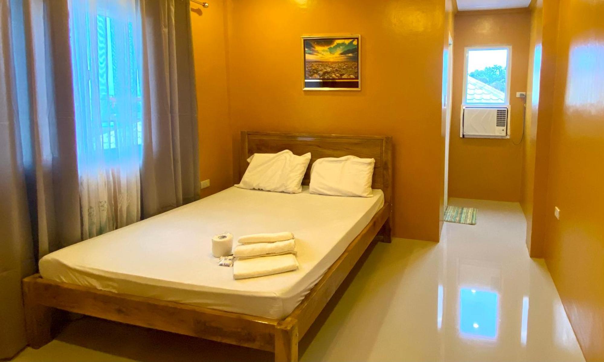 Drossgold Pension House Tubigon Rum bild
